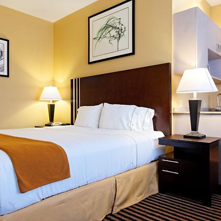Holiday Inn Express Crockett By Ihg Habitación foto